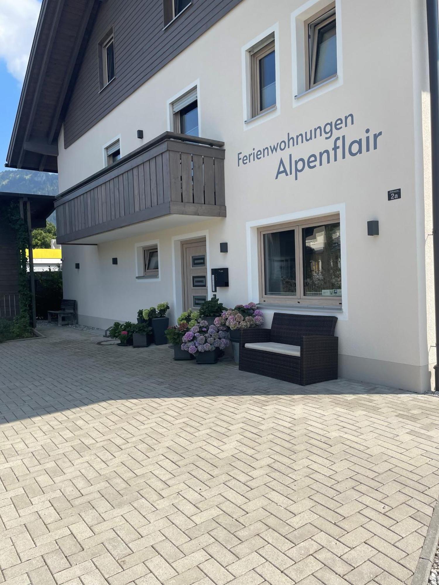 Ferienwohnungen Alpenflair - Barrierefrei Urlauben Оберамергау Екстериор снимка